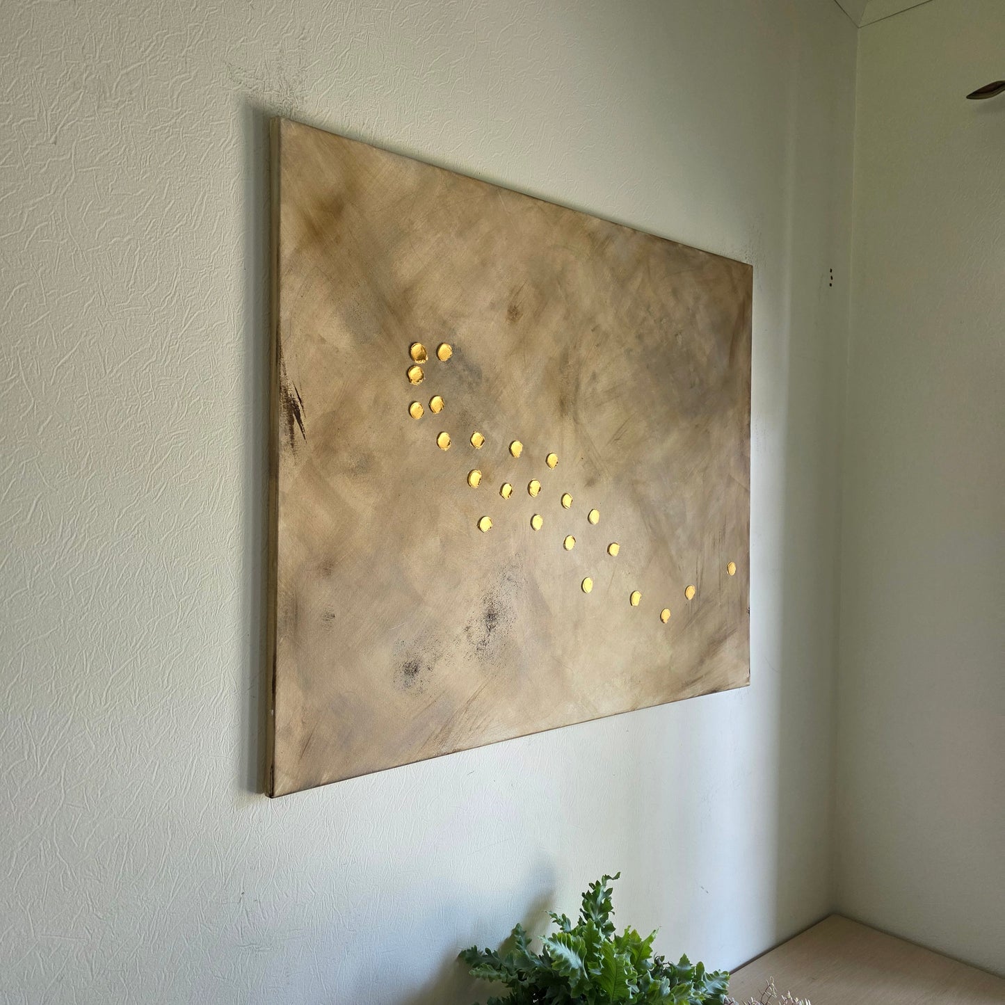 Gold Dots (100x81 cm)